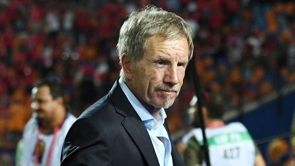 Stuart Baxteria kutsuu seurajoukkuetyö Ruotsissa.