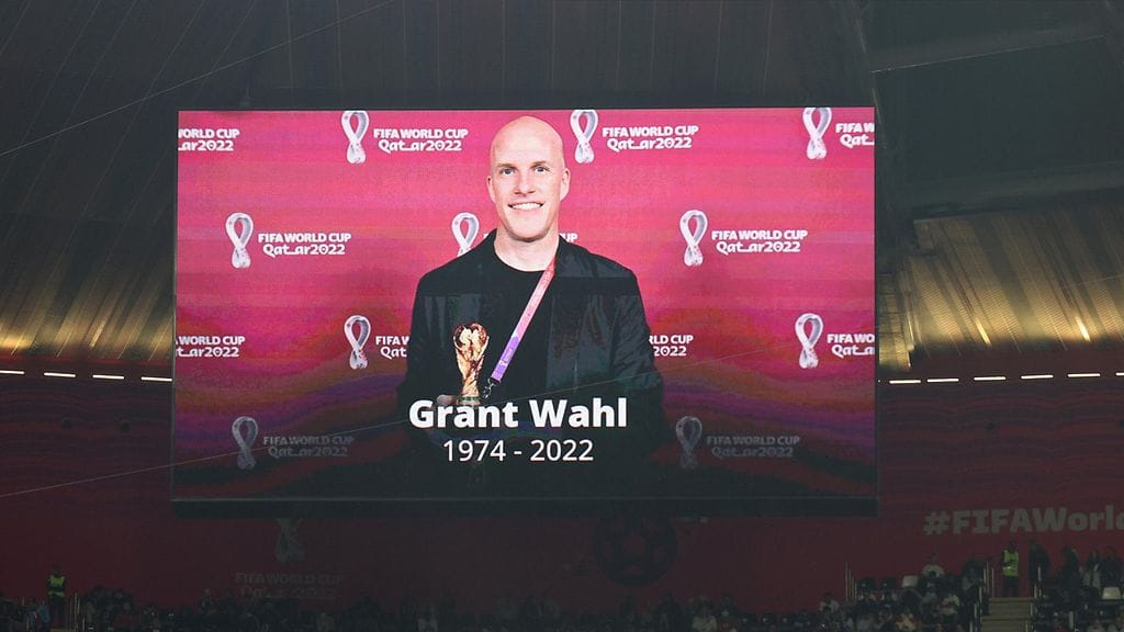 Grant Wahlia kunnioitettiin jalkapallon MM-kisoissa hänen kuolemansa jälkeen.