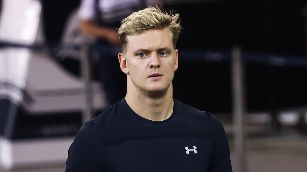 Mick Schumacher ajaa ensi kaudella Mercedeksen reservissä.