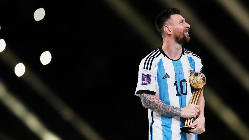 Lionel Messi palkittiin toistamiseen MM-kisojen parhaana pelaajana. Messi sai palkinnon myös vuonna 2014.