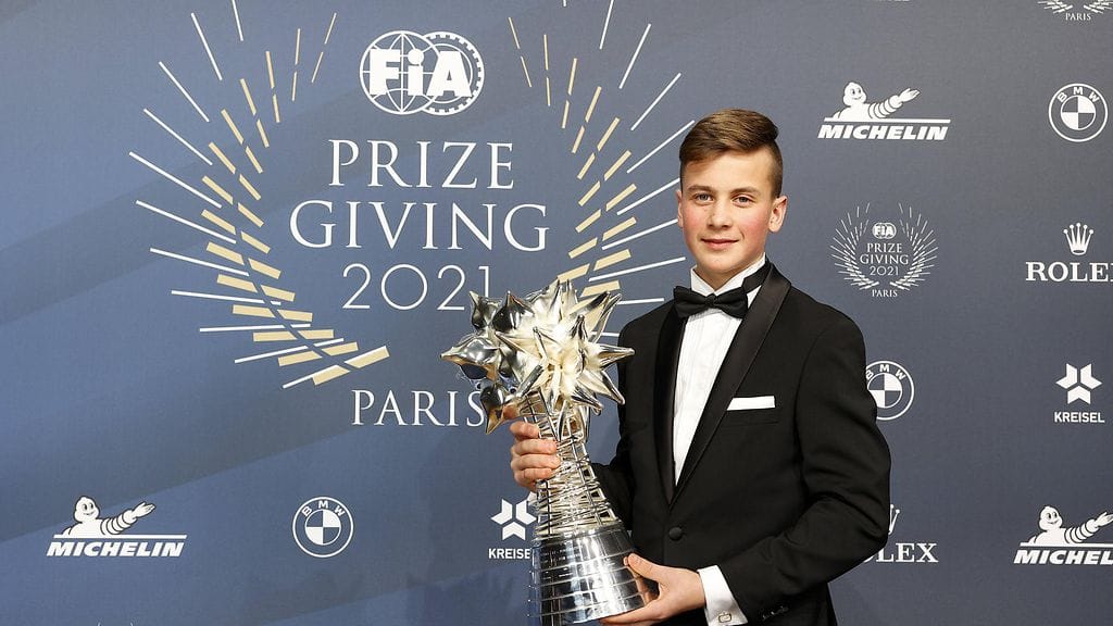 Taponen palkintogaalassa joulukuussa 2021.