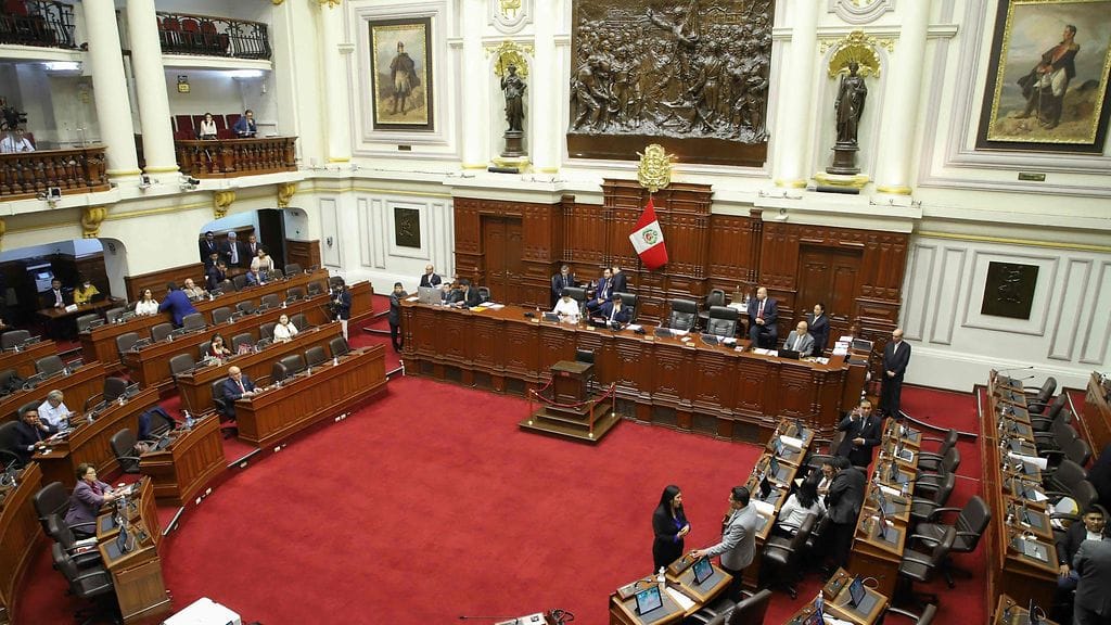 Perun kongressiedustajat äänestivät vaalien aikaistamisen puolesta äänin 93-30.