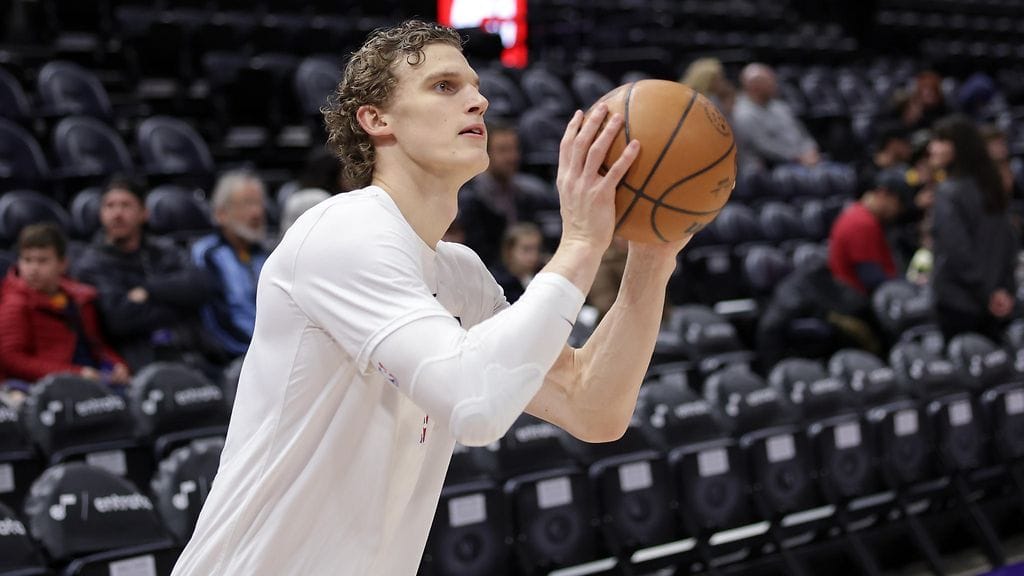 Lauri Markkanen oli ottelun paras pistemies 29 pisteellään.