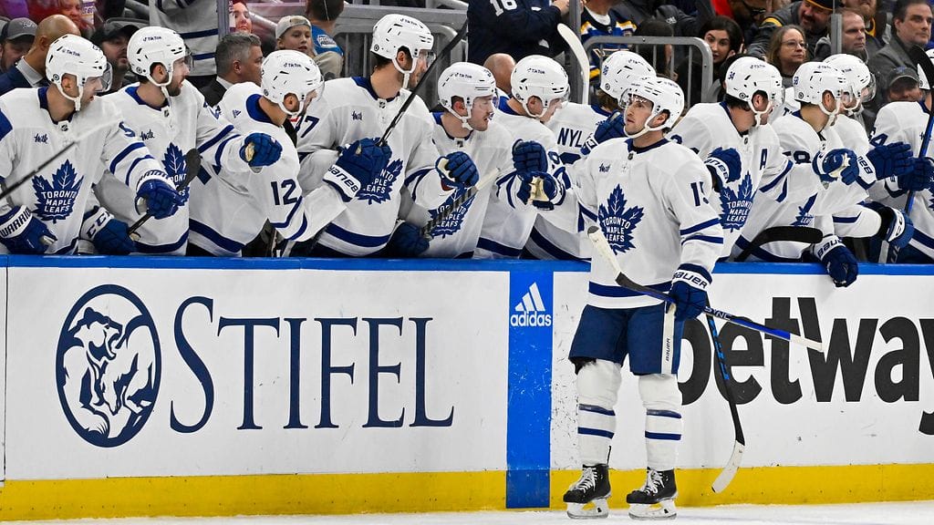 Maple Leafs haki St. Louisista täyden pistepotin lennettyään kaupunkiin vääränä päivänä.