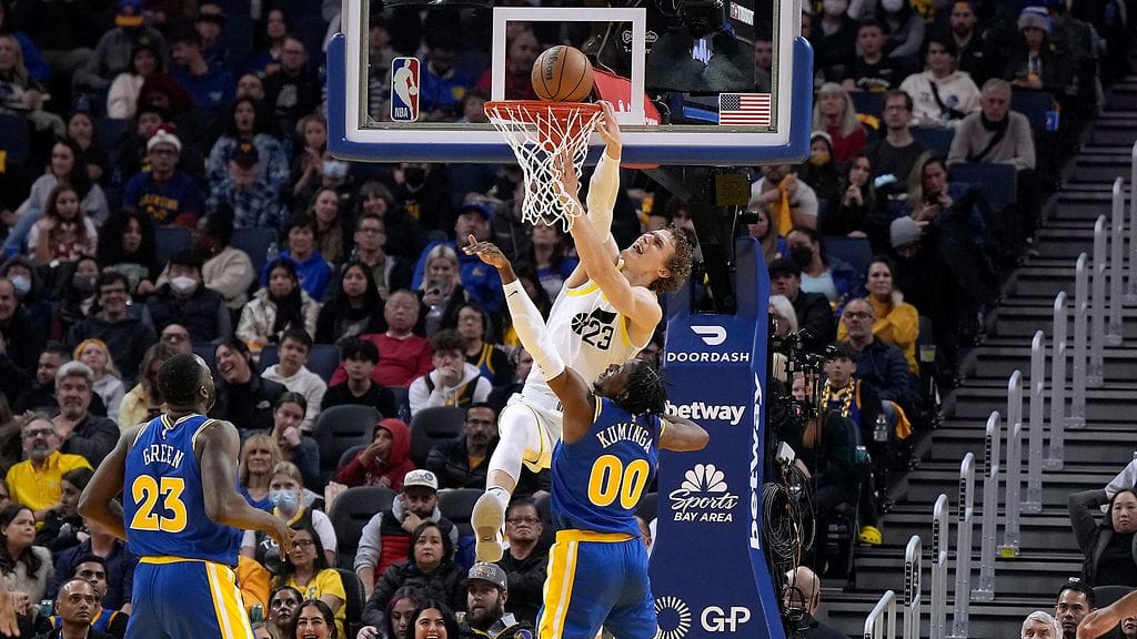 Lauri Markkanen takoi 29 pistettä ja rohmusi 16 levypalloa Utahin tappiossa.