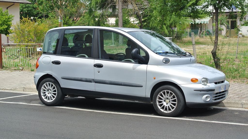 shutterstock fiat multipla
