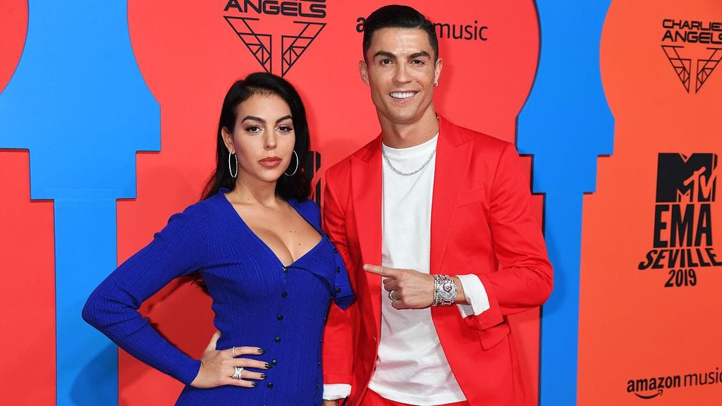 Cristiano Ronaldo sai avopuolisoltaan Georgina Rodriguezilta joululahjaksi hulppean Rolls Roycen.