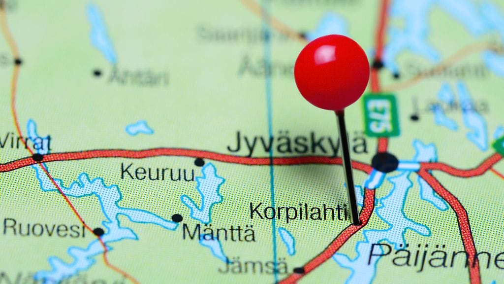 Säätövoimaa tuottava pumppuvoimala piti rakentaa Jyväskylän eteläpuolella Korpilahdella Päijänteen itärannalla kohoaville Vaarunvuorille.