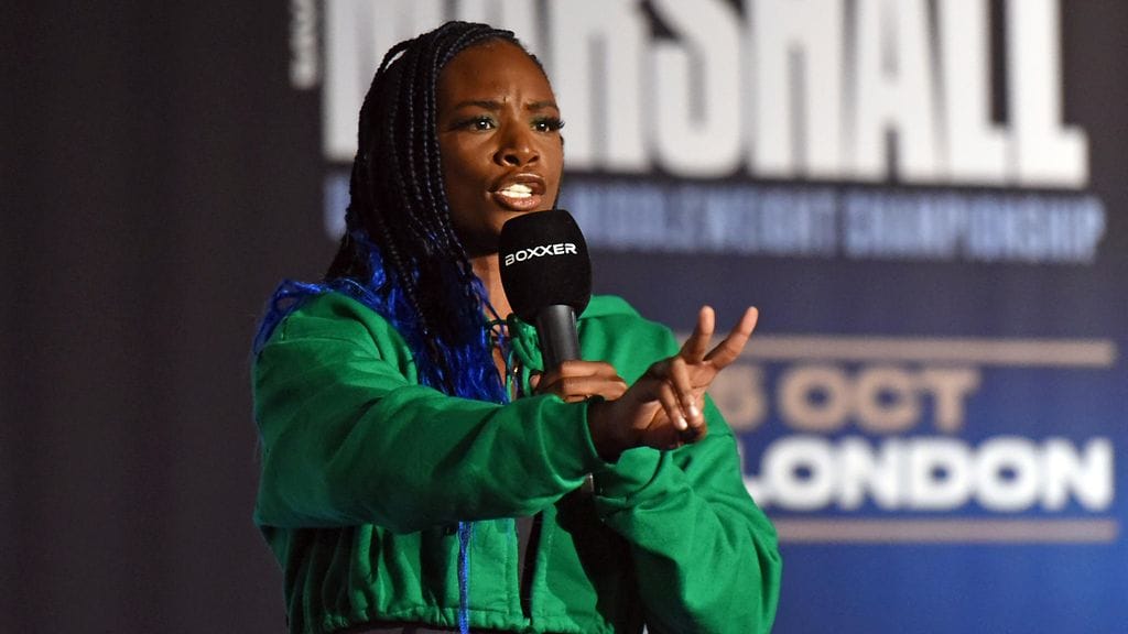 Claressa Shields ymmärsi ilmoituksen transurheilijoiden tulosta nyrkkeilyyn väärin.