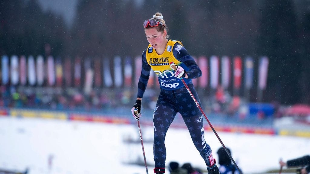 Jessie Diggins kertoi suksiensa olleen syynä Tour de Skin alkuvaikeuksiin.