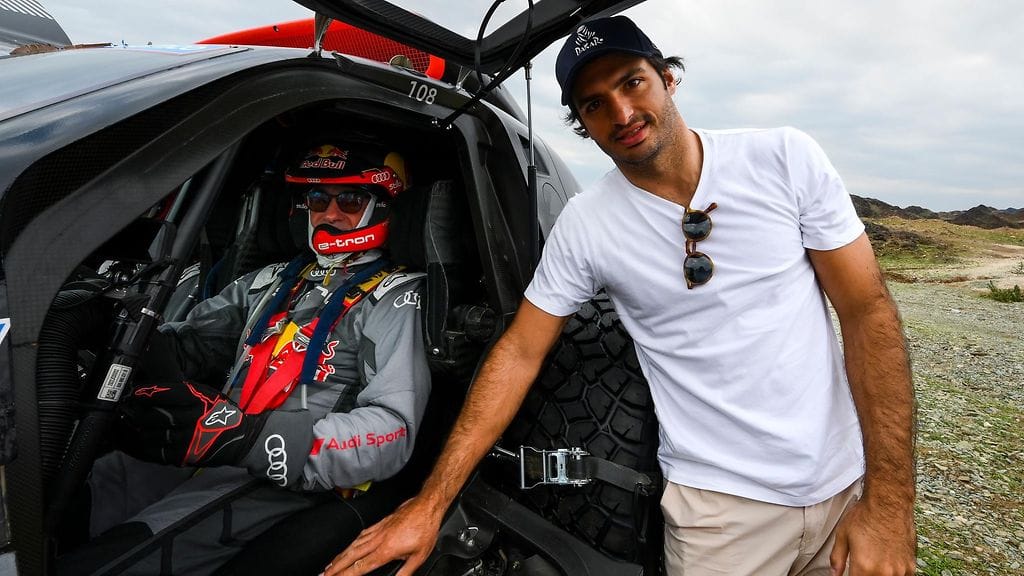 Carlos Sainz jr. on seurannut isänsä Carlos Sainzin menoa Dakar-rallissa.