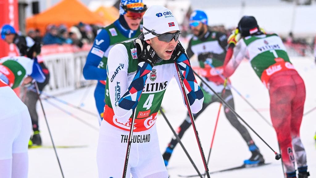 Loisesta kärsivä Jarl Magnus Riiber ei kilpaile ainakaan tänä viikonloppuna.