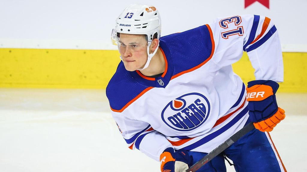 Jesse Puljujärvi joutui tappeluun yön NHL-kierroksella.