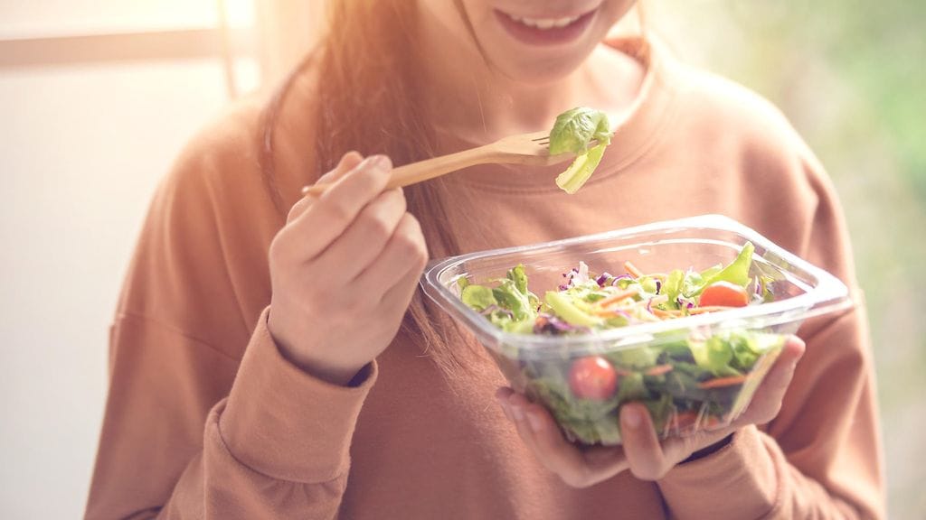 salaatti; evässalaatti