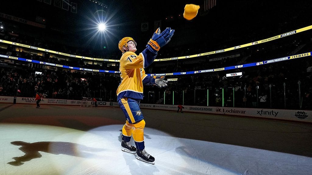 Juuso Pärssinen oli ykköstähti, kun Nashville voitti Calgaryn.