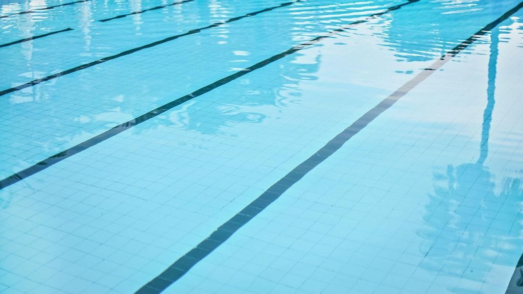 Takavuosikymmenien uintimestari on poissa. Kuvituskuva.