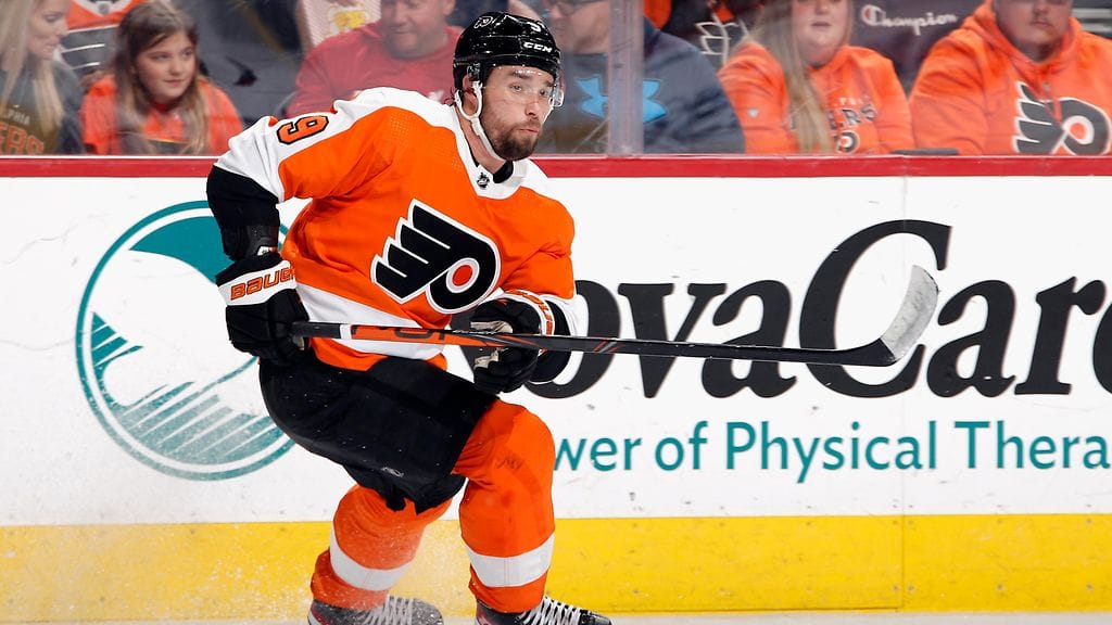 Ivan Provorov kieltäytyi pukeutumasta Philadelphia Flyersin sateenkaaripaitaan.