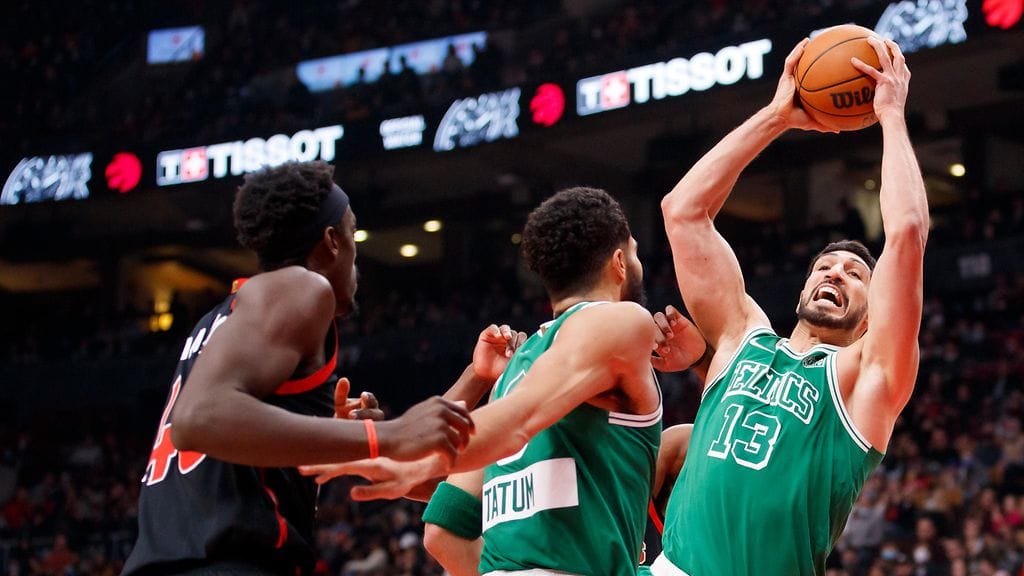 Enes Kanter Freedon päätti mittavan NBA-uransa Boston Celticissä viime kaudella.