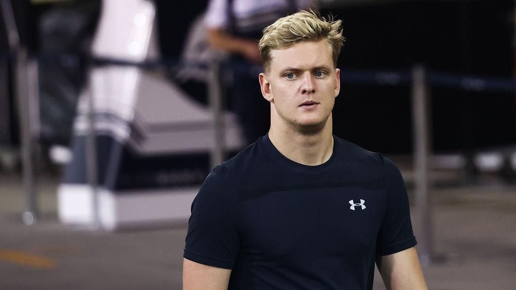 Mick Schumacher julkaisi lämpimän otoksen.