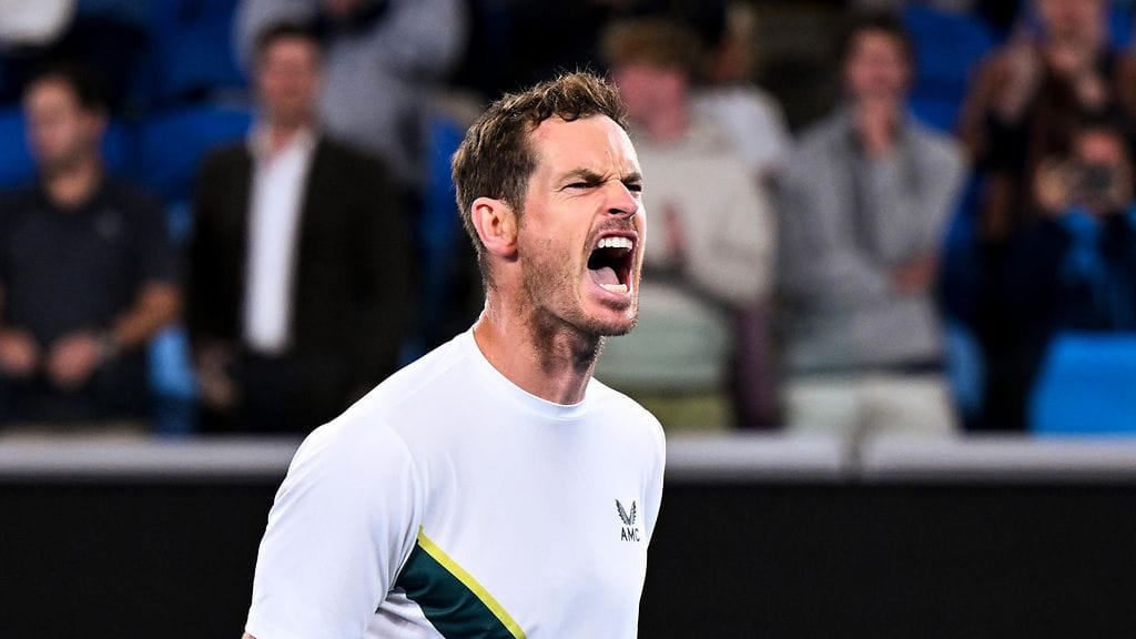 Andy Murray eteni viisieräisestä ottelusta jatkoon.