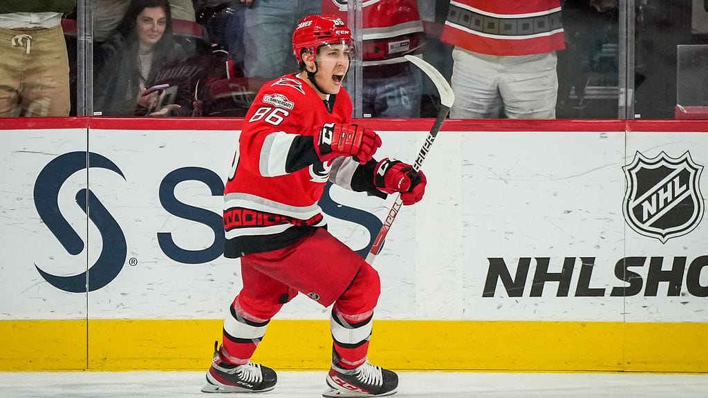 Teuvo Teräväinen viimeisteli kauden kolmannen osumansa Carolina Hurricanesin voitettua Minnesota Wild.