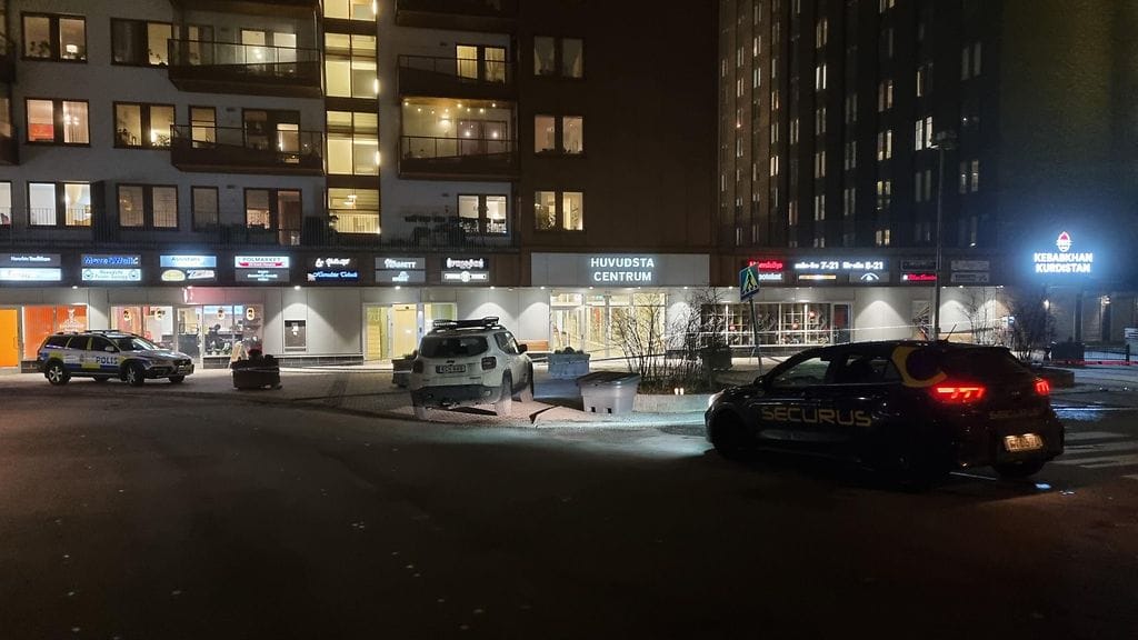 Solna murhapaikka Ruotsi poliisi 20230121_200938