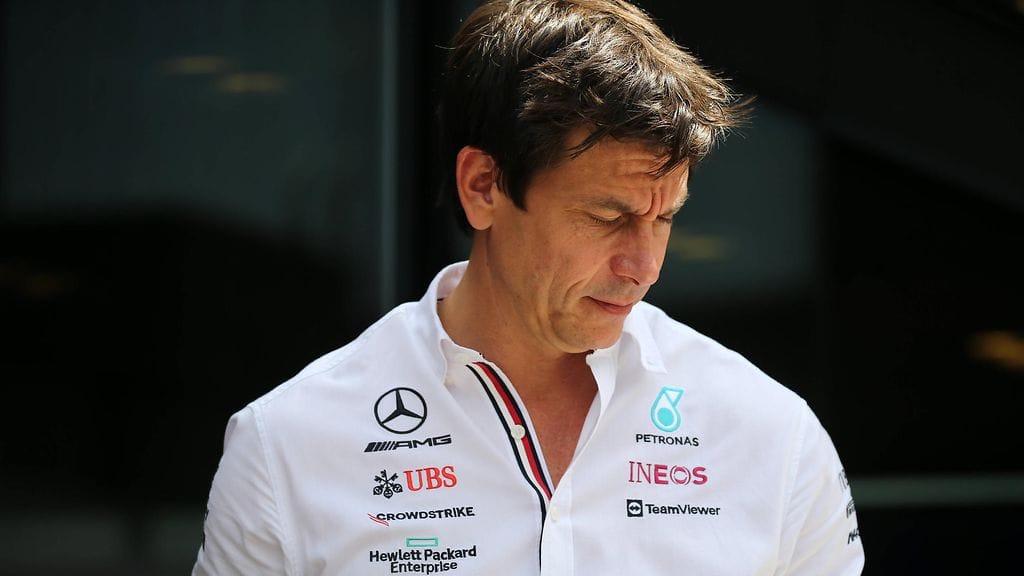 Toto Wolff kertoi Mercedeksen vaikeasta kaudesta.