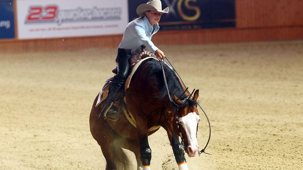 Gina-Maria Schumacher voitti Gunners Enterprise -hevosen selässä isoja kilpailuja.