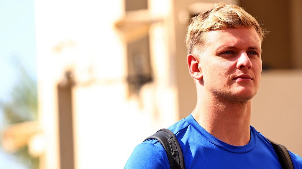 Mick Schumacher jäi ilman kisakuljettajan paikkaa ensi kaudeksi.