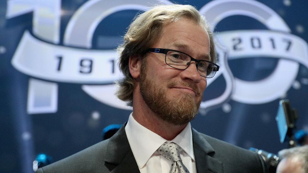 Chris Pronger taisteli hengestään vuoden 1998 NHL-pudotuspeleissä.