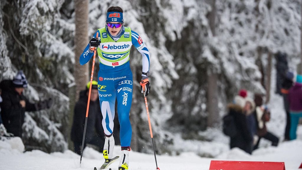 Eevi-Inkeri Tossavainen hiihti alle 20-vuotiaiden MM-kultaan Kanadan Whistlerissä kisatussa sprinttikisassa.