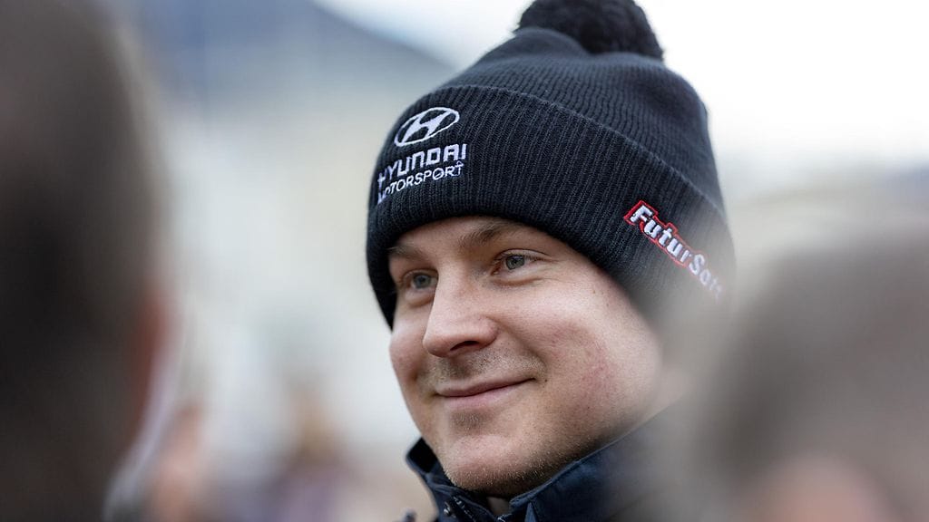 Esapekka Lappi lähtee luottavaisena Ruotsin MM-ralliin.