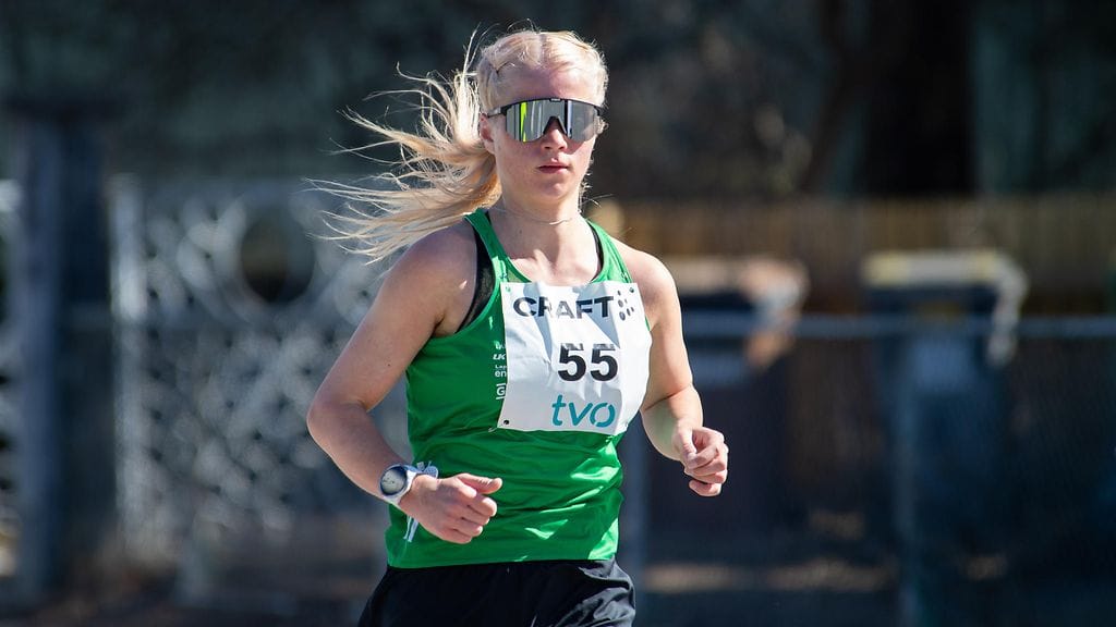 Alisa Vainio juoksi naisten puolimaratonin kaikkien aikojen toiseksi parhaimman suomalaisajan.