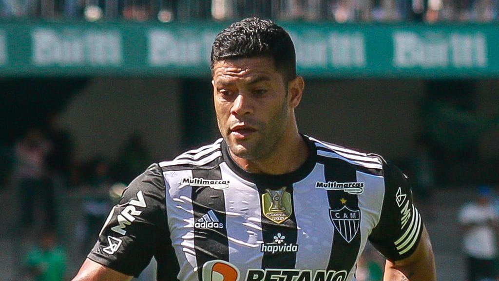 Hulkin paino putosi ryminällä.