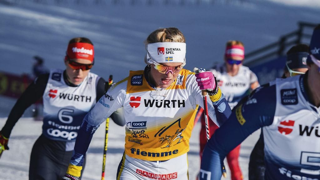 Frida Karlsson hiihti lauantaina pidemmän tauon jälkeen ja sijoittui maailmancupin kisassa 11:nneksi.