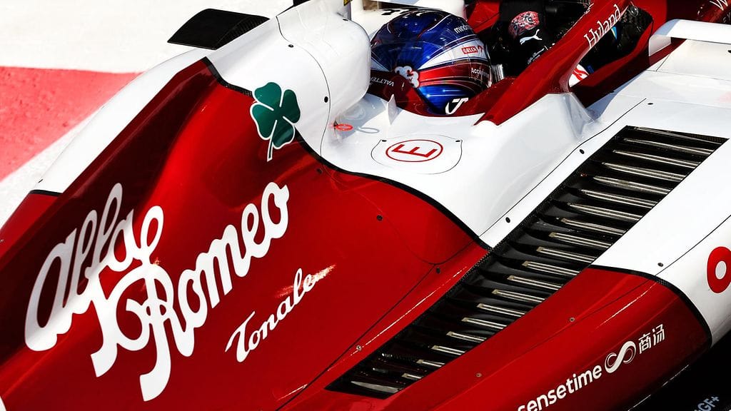 Valtteri Bottaksen edustaman Alfa Romeon väritys vaihtuu tulevalle kaudelle punamustaksi.