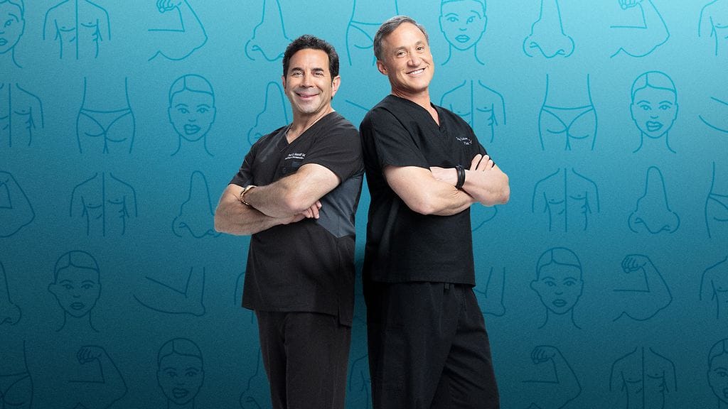 Botched: Mokatut kauneusleikkaukset -sarjan Paul Nassif ja Terry Dubrow.