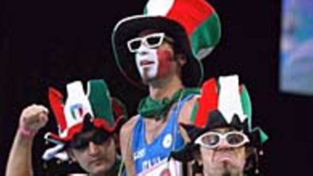 Italian fanit (Photo: Clive Brunskill/Allsport)