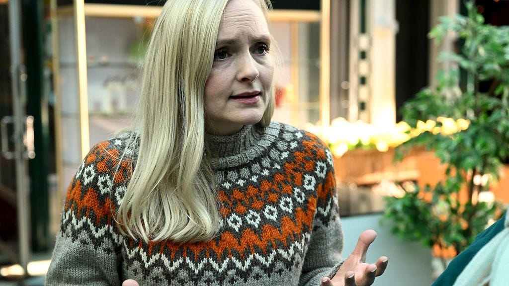 Vihreiden puheenjohtaja, ympäristö- ja ilmastoministeri Maria Ohisalo Vihreiden puoluevaltuuston kokouksen yhteydessä pidetyssä vaalistartissa kauppakeskus Hansassa Kouvolassa lauantaina 11. helmikuuta 2023.