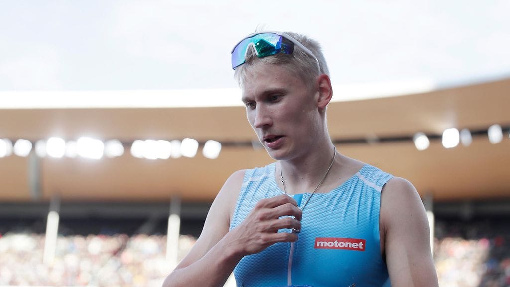 Samuelsson joutui ojentamaan järjestäjiä.