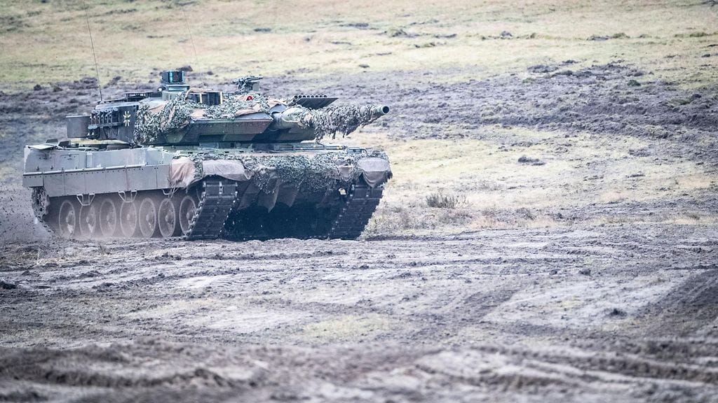 Leopard 2 Saksassa.