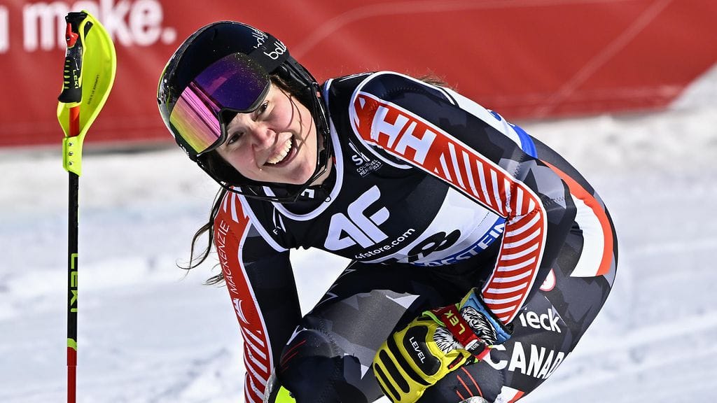 Kanadan Laurence St-Germain laski yllätysvoittoon alppihiihdon MM-kisojen pujottelussa.