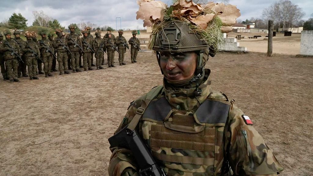 Jännitteet lännen ja Venäjän välillä ovat kiristyneet Venäjän hyökättyä Ukrainaan. Kuvassa puolalaisia sotilaita.