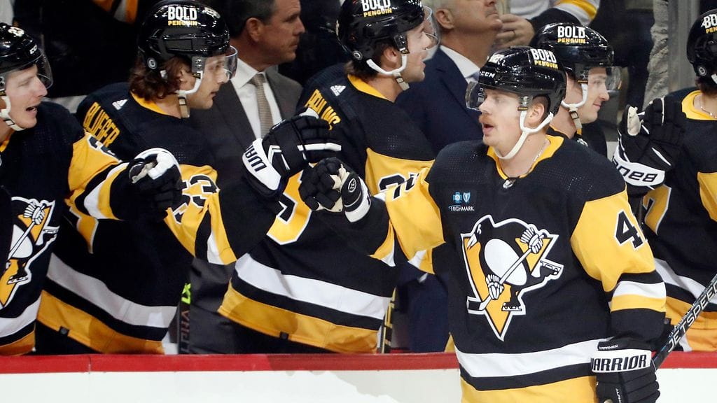 Kasperi Kapanen (kuvassa etualalla).