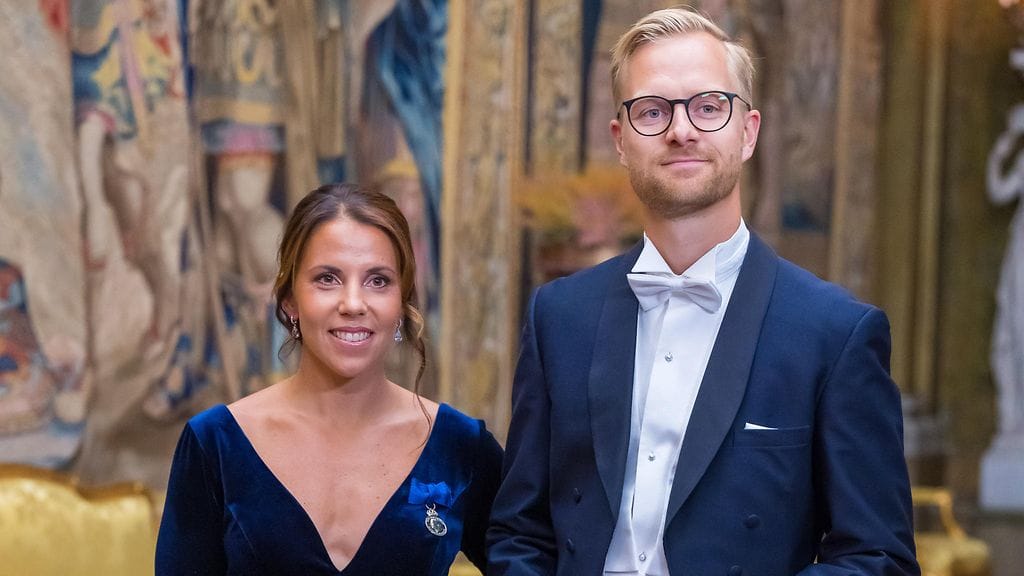 Charlotte Kalla saa lapsen kumppaninsa Fredrik Karströmin kanssa.