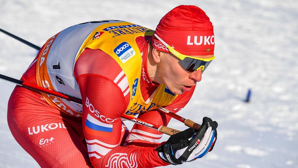 Aleksandr Bolshunov sanomansa mukaan puolusti maailmanmestaruuttaan voitettuaan yhdistelmäkilpailun Venäjällä.