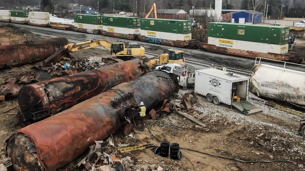 AOP 29.11314622 East Palestine kemikaali juna palo