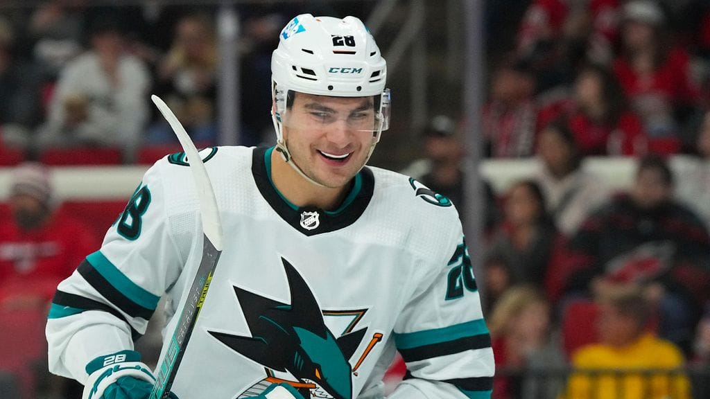 NHL:n sveitsiläistähti Timo Meier siirtyy San Jose Sharksista New Jersey Devilsiin.