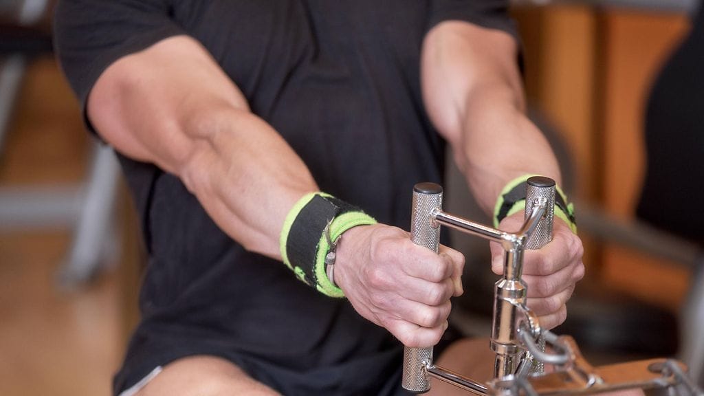 Kehonrakentaja jatkoi ex-tyttöystävänsä piinaamista, vaikka tämä pyysi jättämään hänet rauhaan. Kuvituskuva.