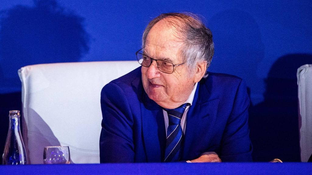 Ranskan jalkapalloliiton puheenjohtaja Noel Le Graet erosi tehtävistään.